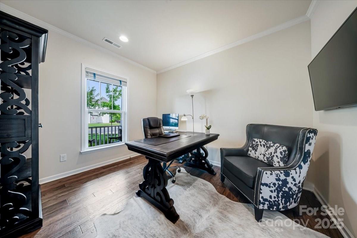 5366 Meadowcroft Way