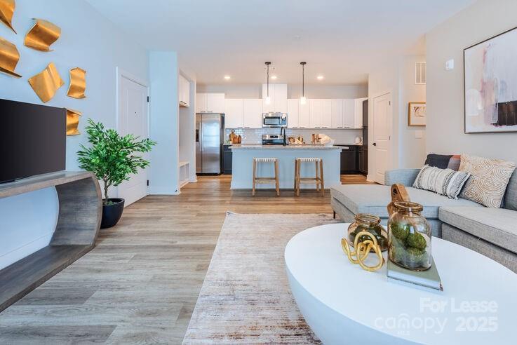 Charlotte, North Carolina 28217, United States, 2 Bedrooms Bedrooms, ,2 BathroomsBathrooms,Residential,Active,59550