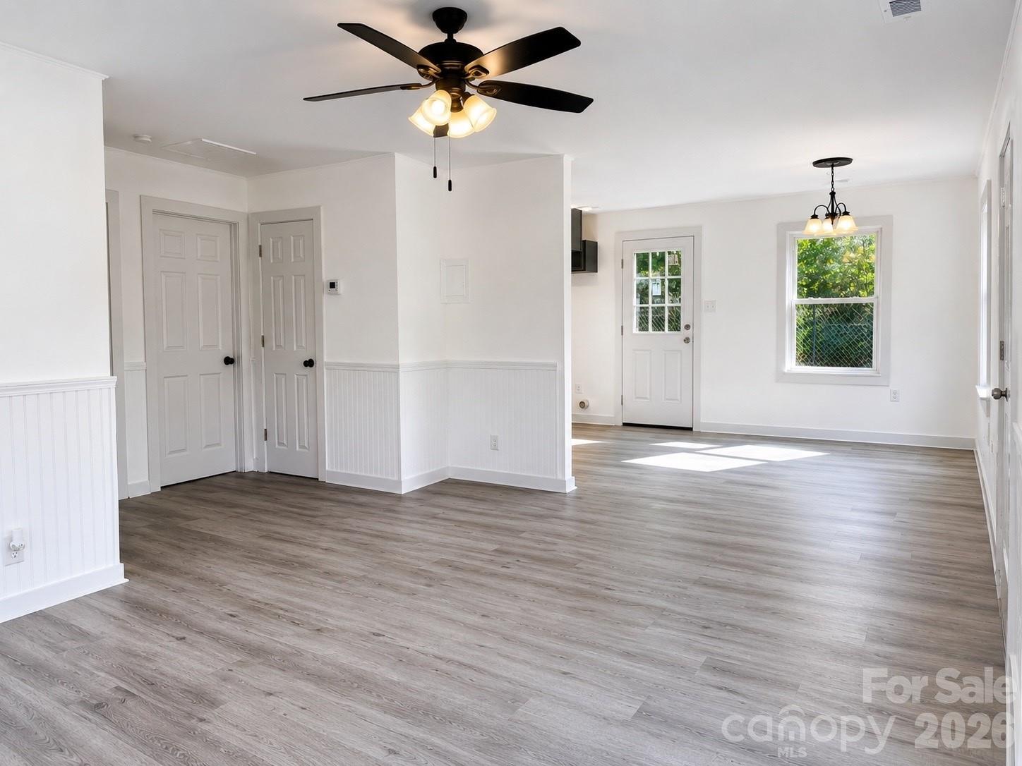 1123 Saratoga Drive