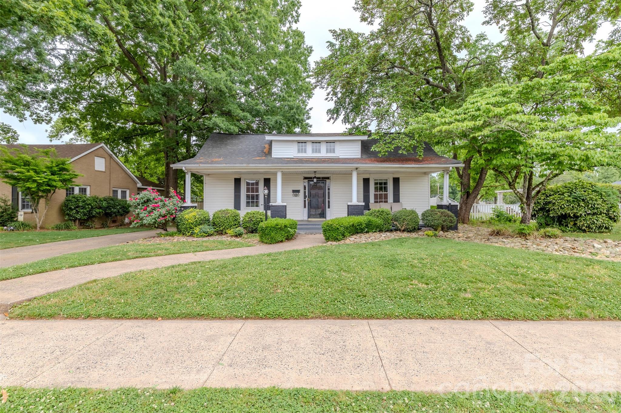 505 W Mountain Street