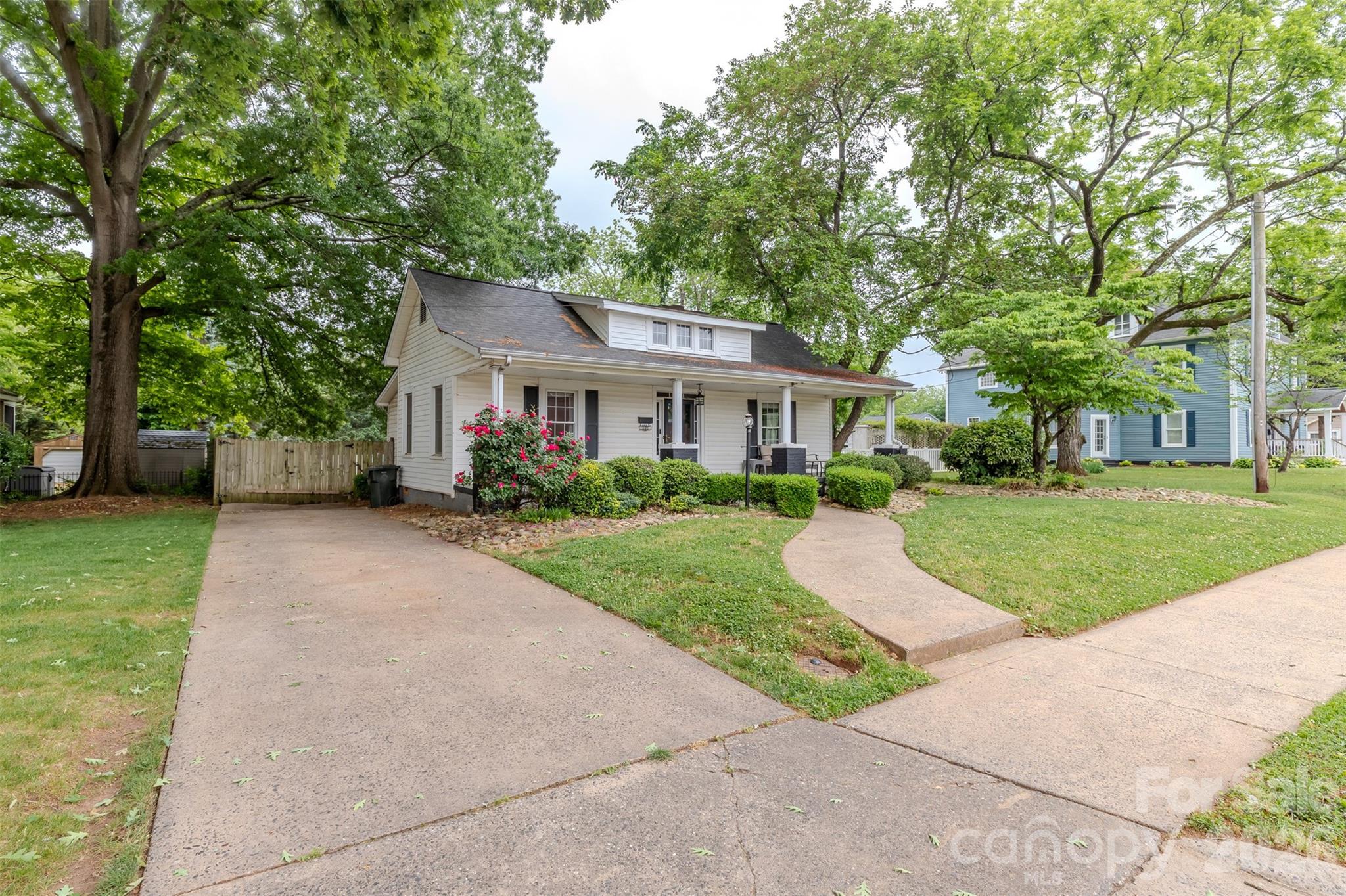 505 W Mountain Street