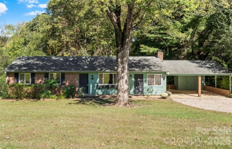 Photo of 3797 Sandalwood Lane, Winston Salem, NC 27106 (MLS # 4436482)