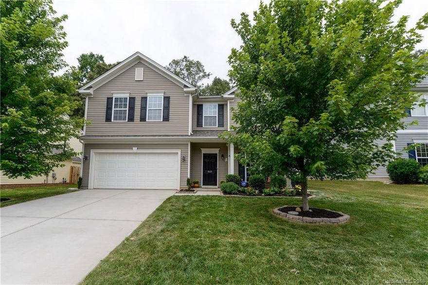 BACK ON MARKET - Stunning four bedroom + den/office home in desirable Clairemont. Covered front porch welcomes you and your guests into this lovingly improved and maintained home.  Beautiful new quartz kitchen counters and ceramic tile back-splash, 42" cabinets, all new stainless steel appliances (2015/2016), freshly painted, great patio and yard. Open floor plan on main level, ceramic tile flooring in kitchen, engineered hardwood floors in foyer, dining/living rm, hall & half bath.