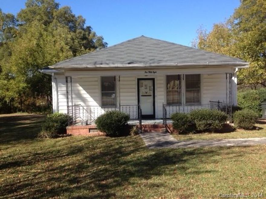 Great starter home! Front porch, 3BR/1.5BA, hardwoods under carpet, detached 2 car garage in back, deck, gas pack, roof 2011, dishwasher, stove, eat-in kitchen, laundry room, transferable termite bond, HVAC 2010.