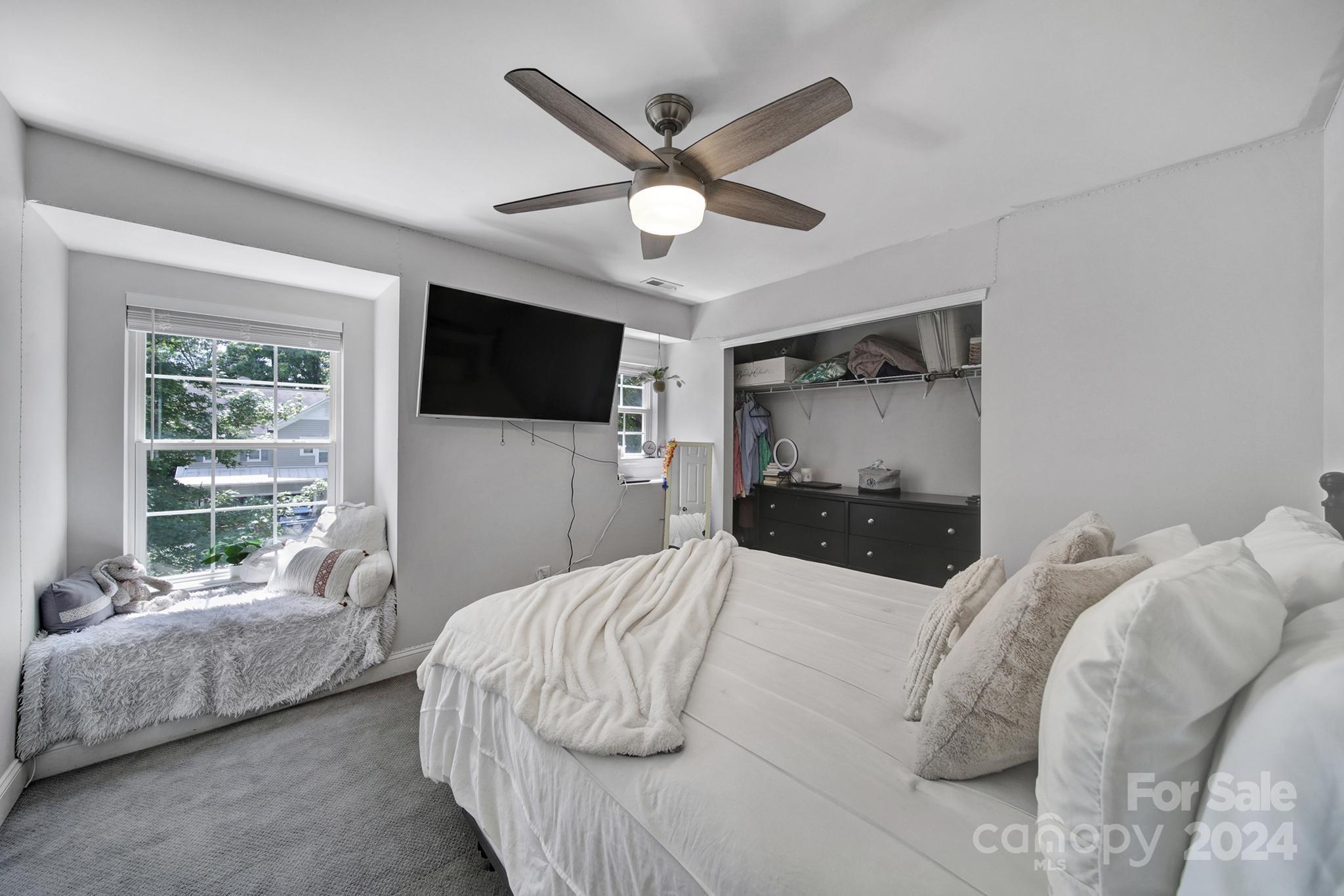 Regent Park - Residential