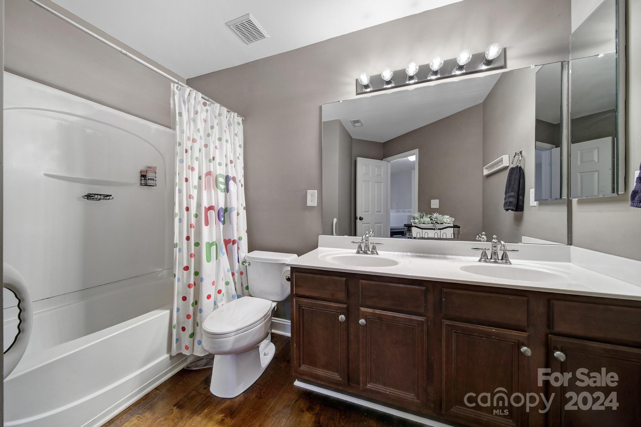 Regent Park - Residential