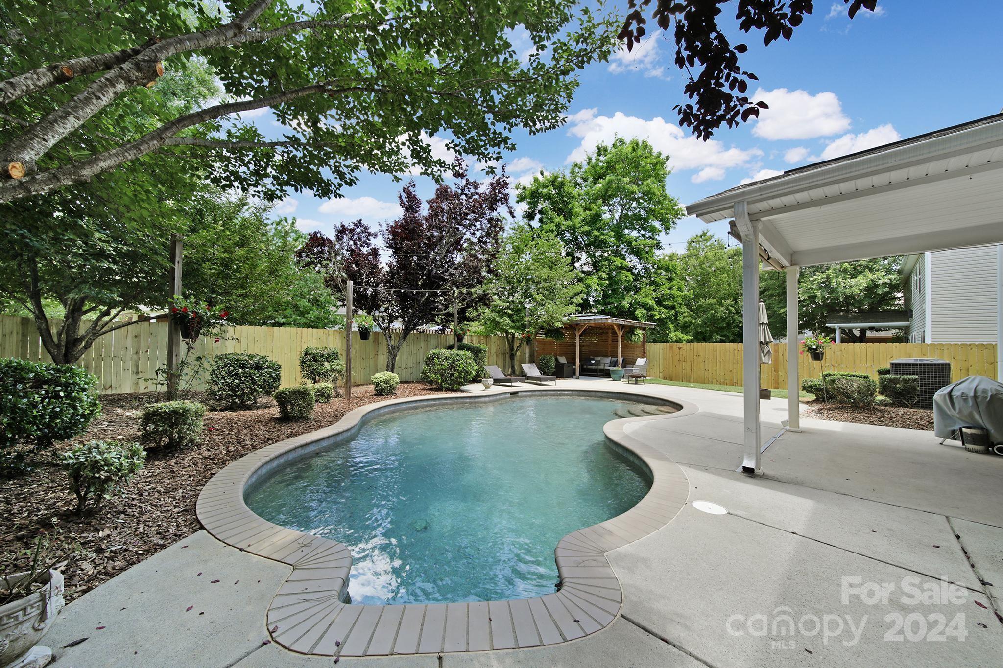 Regent Park - Residential