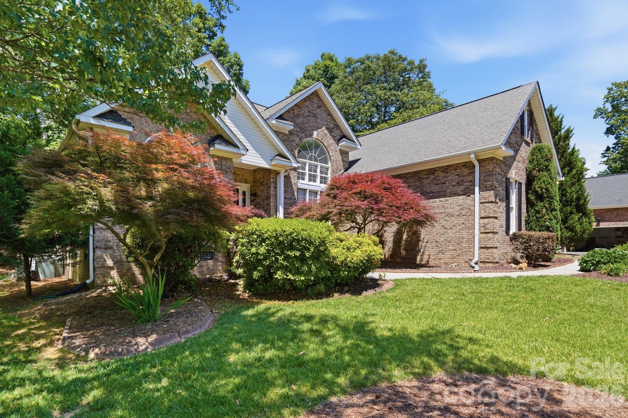 2640 Willowbrook Drive