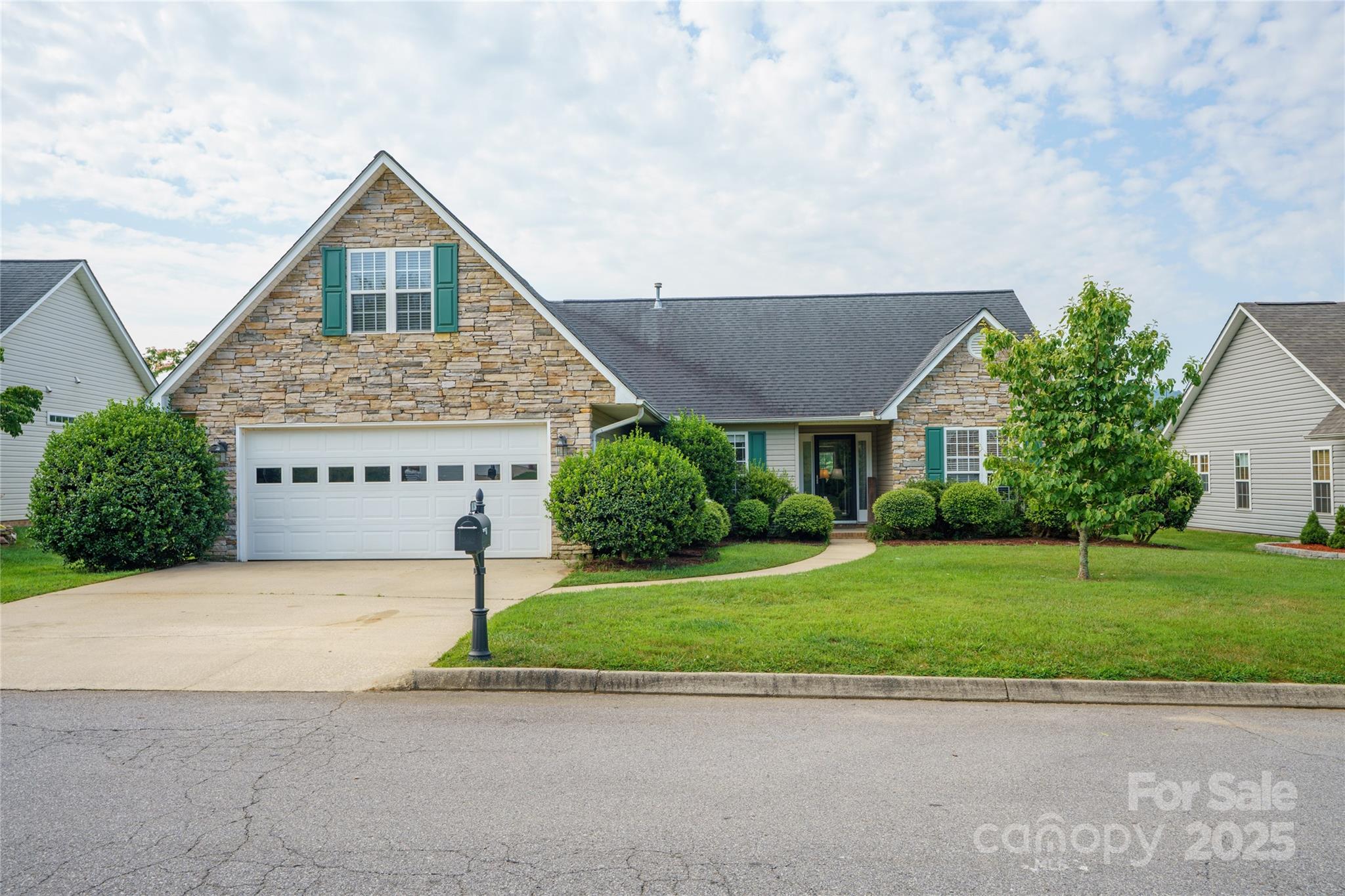 34 Dove Hollow Road