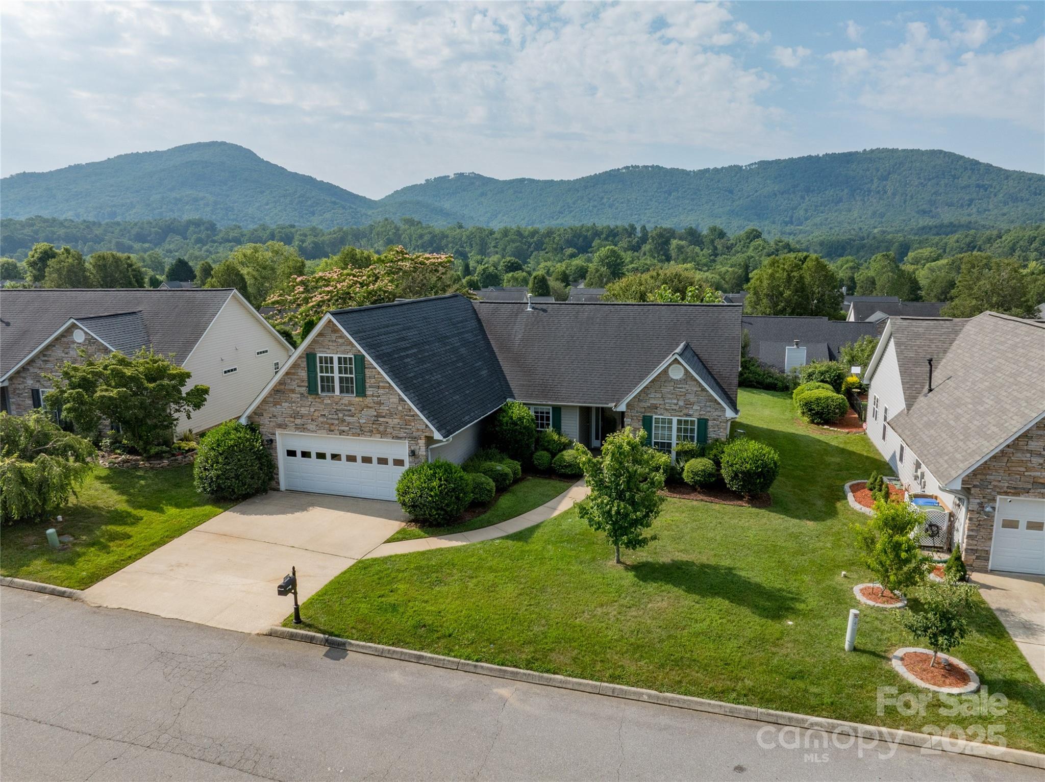 34 Dove Hollow Road