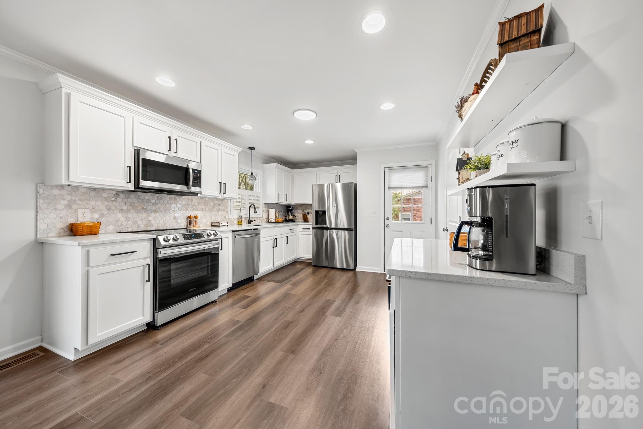 Lincoln Estates - Residential