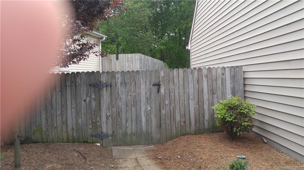 WEDDINGTON WOODS - Residential