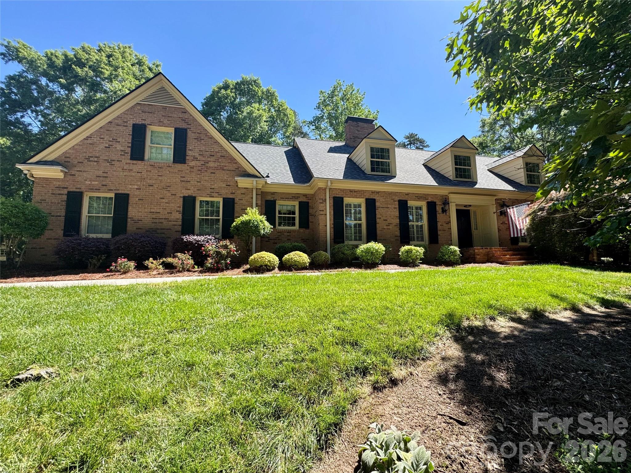500 Woodend Drive SE