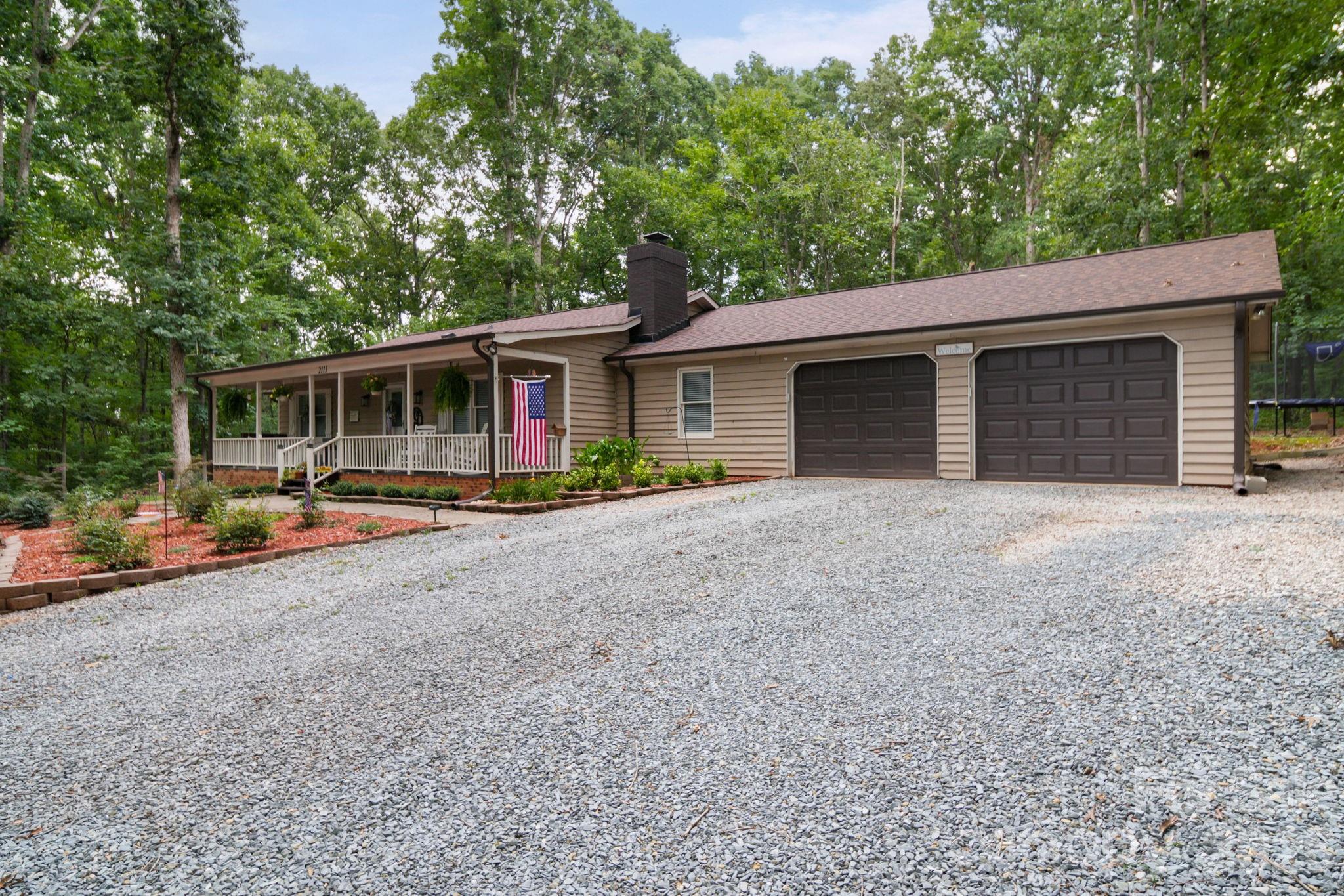 2115 Acorn Lane