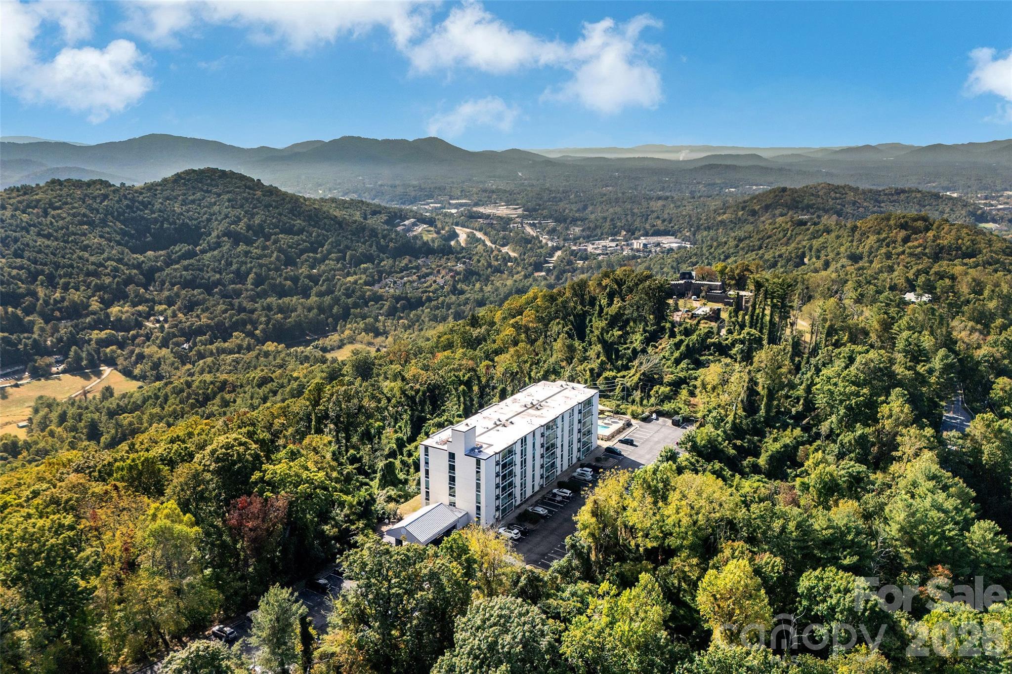647 Town Mountain Road 407