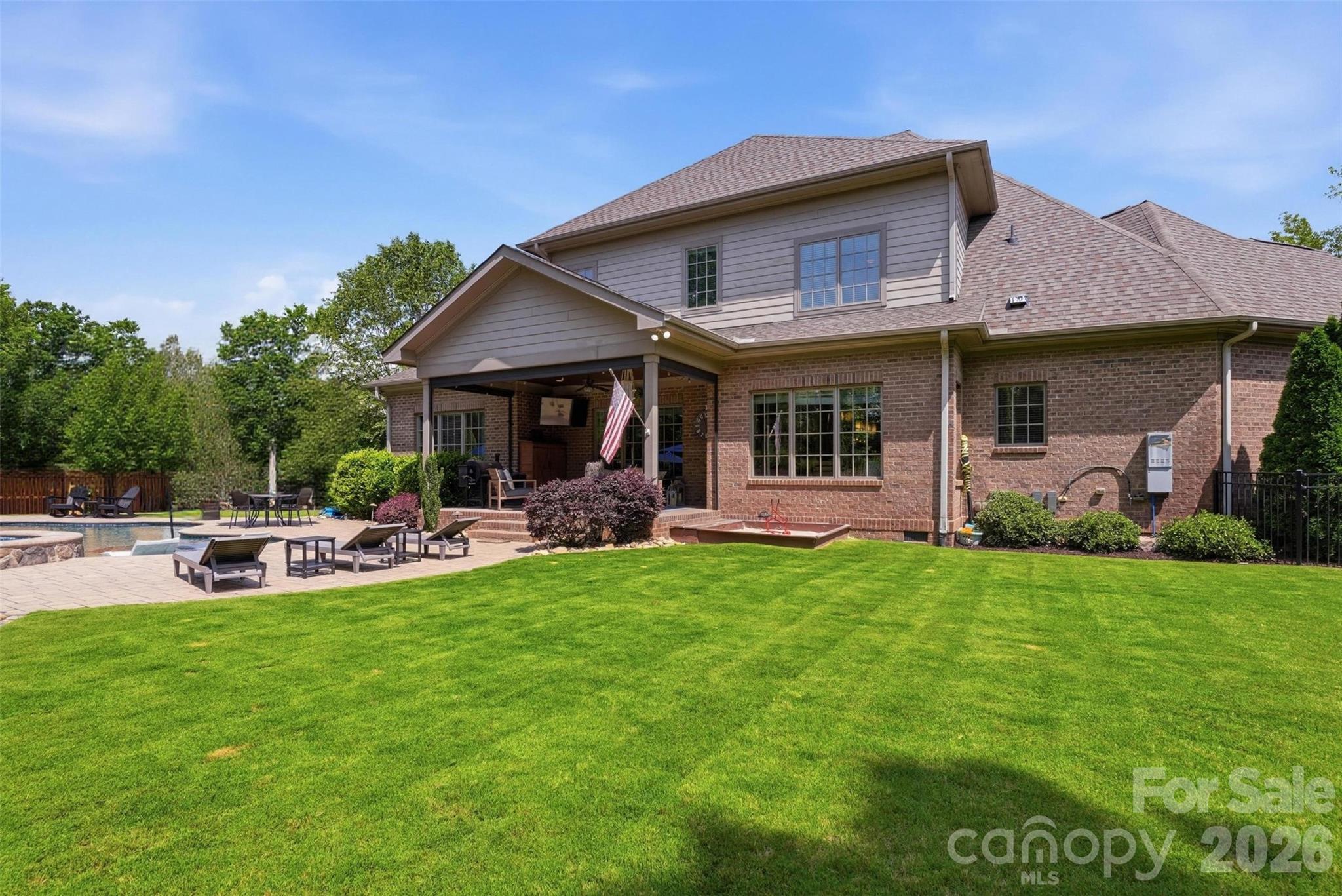Longbrooke - Residential