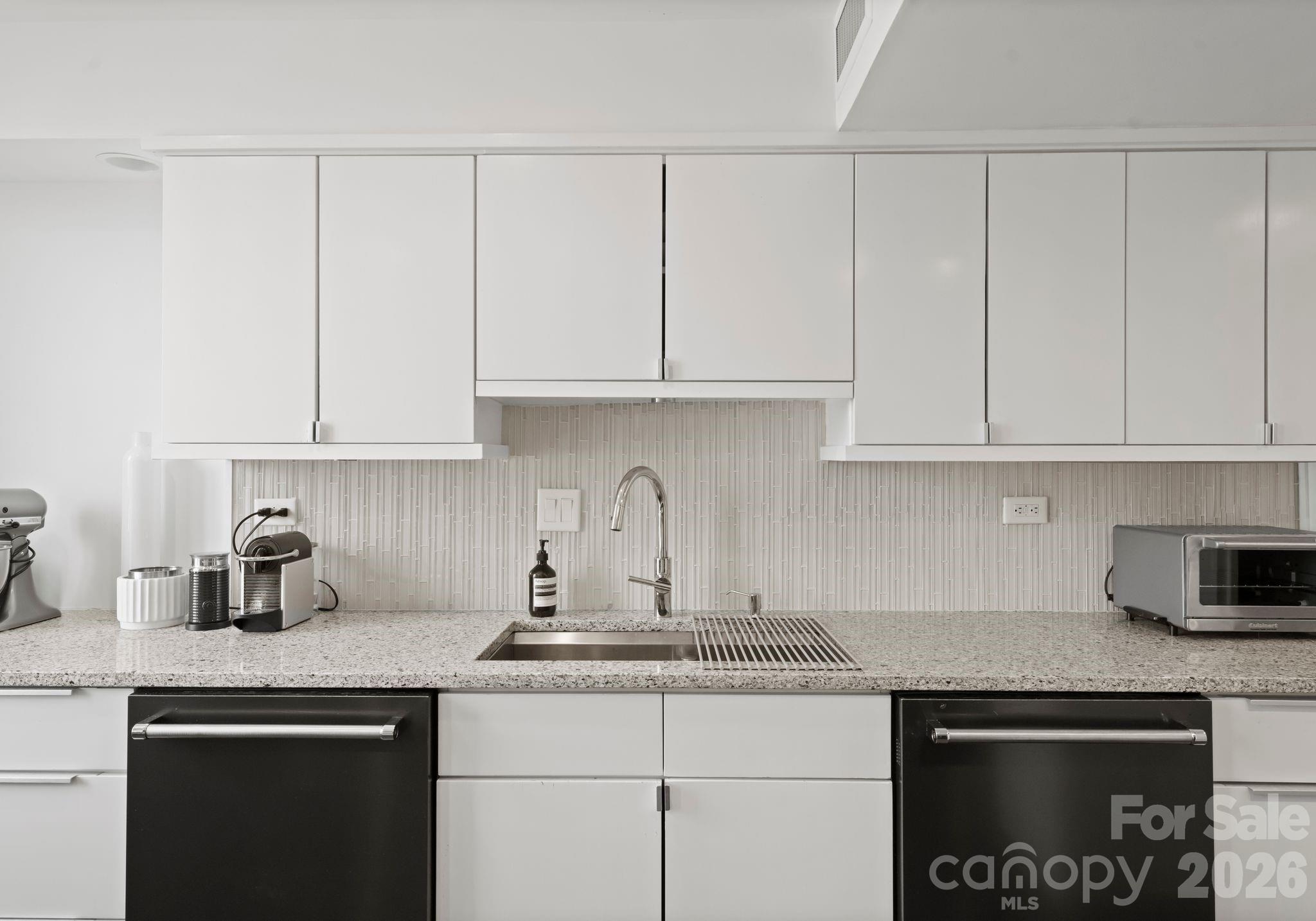 Queens Towers - Residential