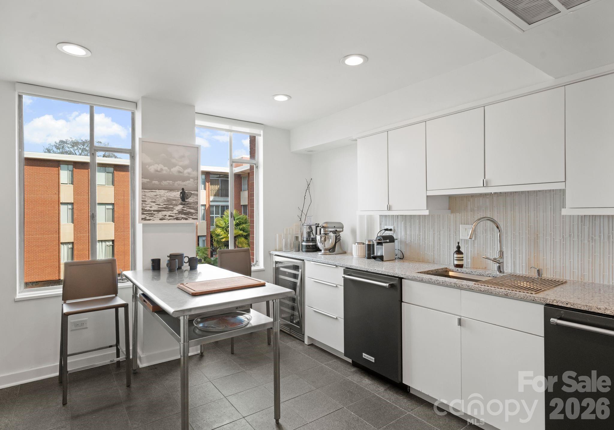 Queens Towers - Residential