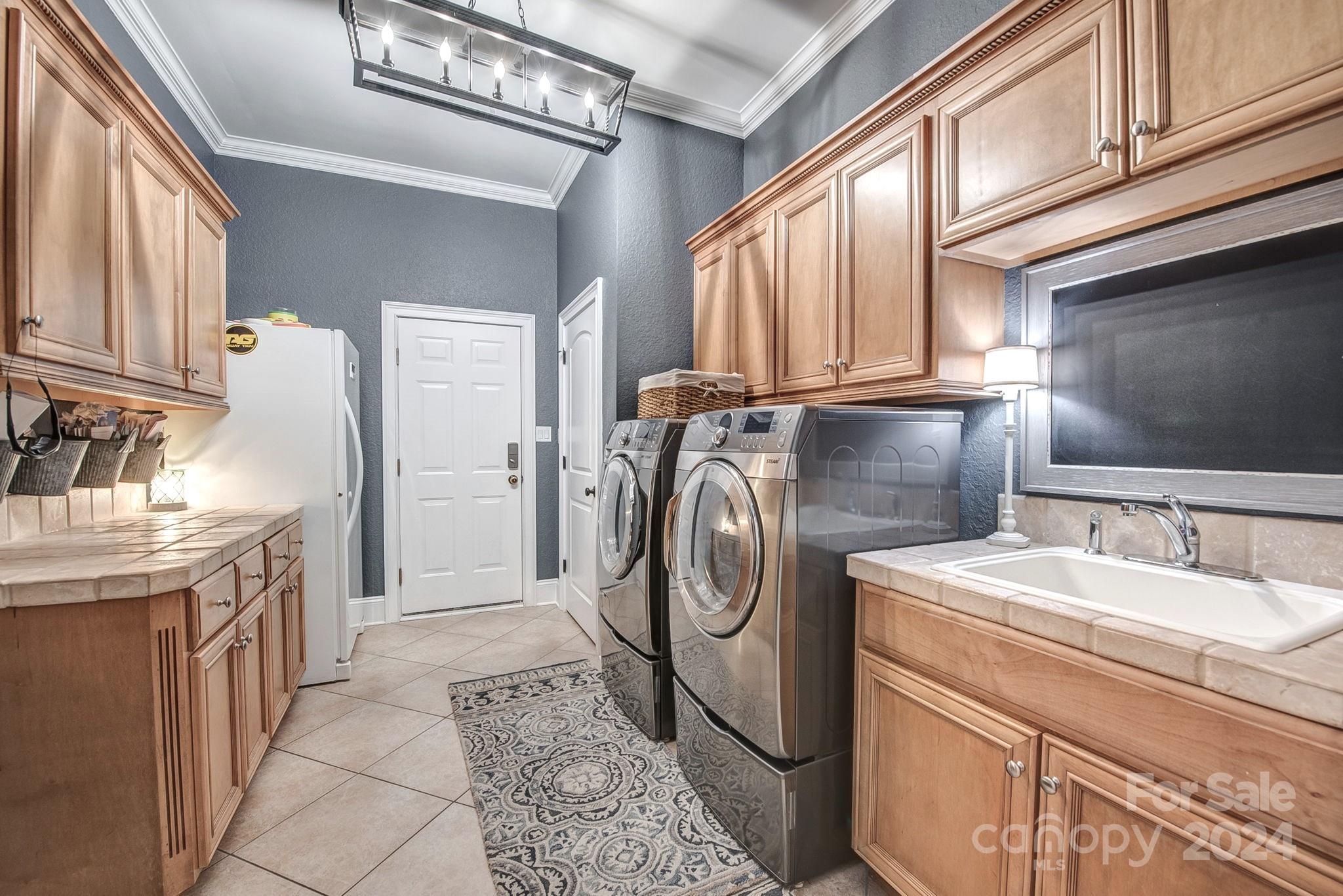 Misty Waters - Residential