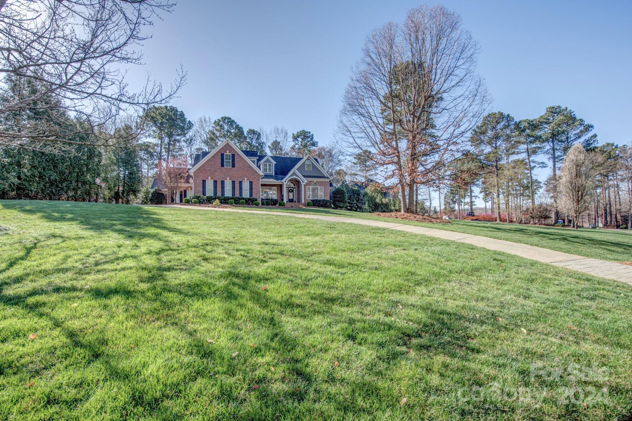 Misty Waters - Residential