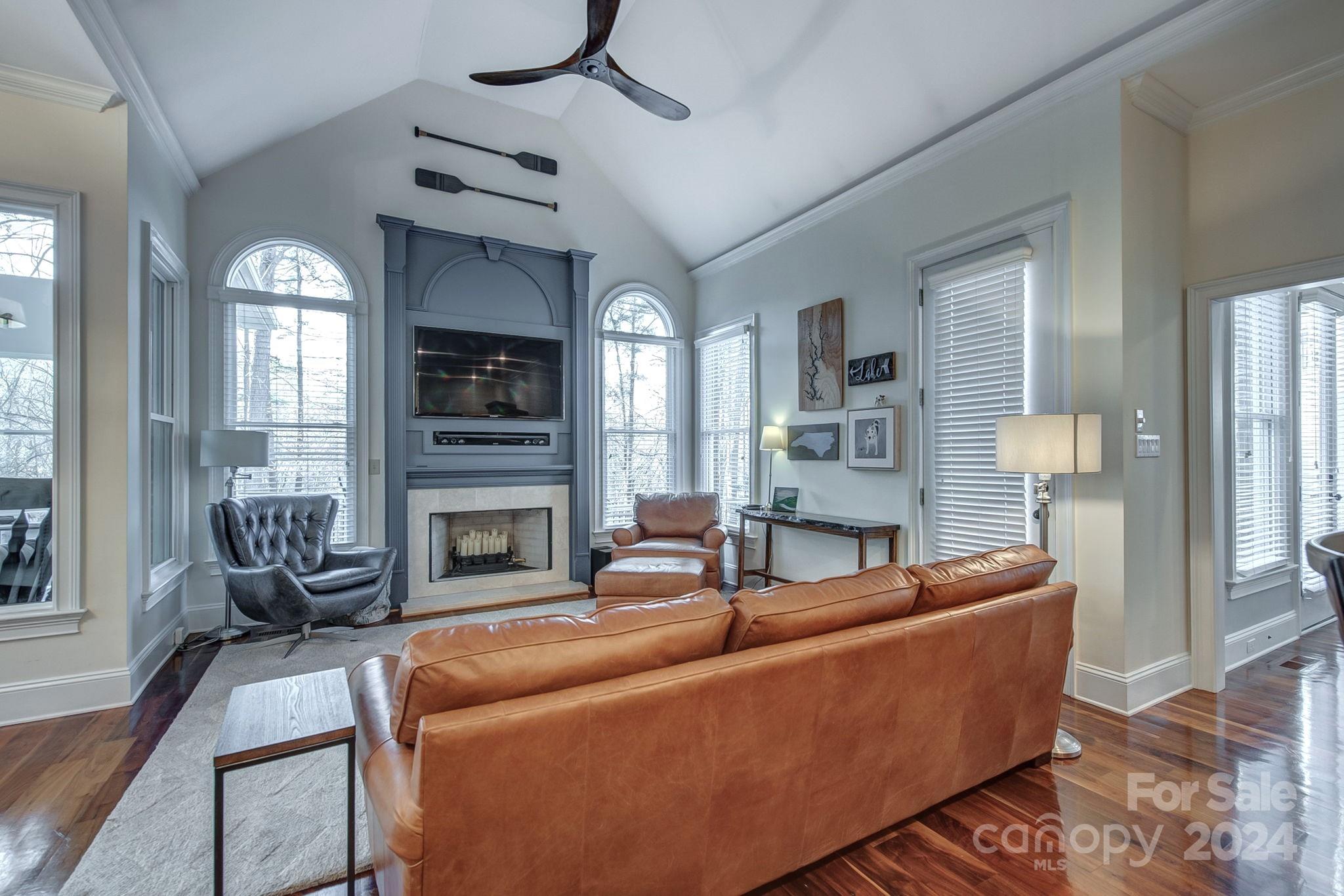 Misty Waters - Residential