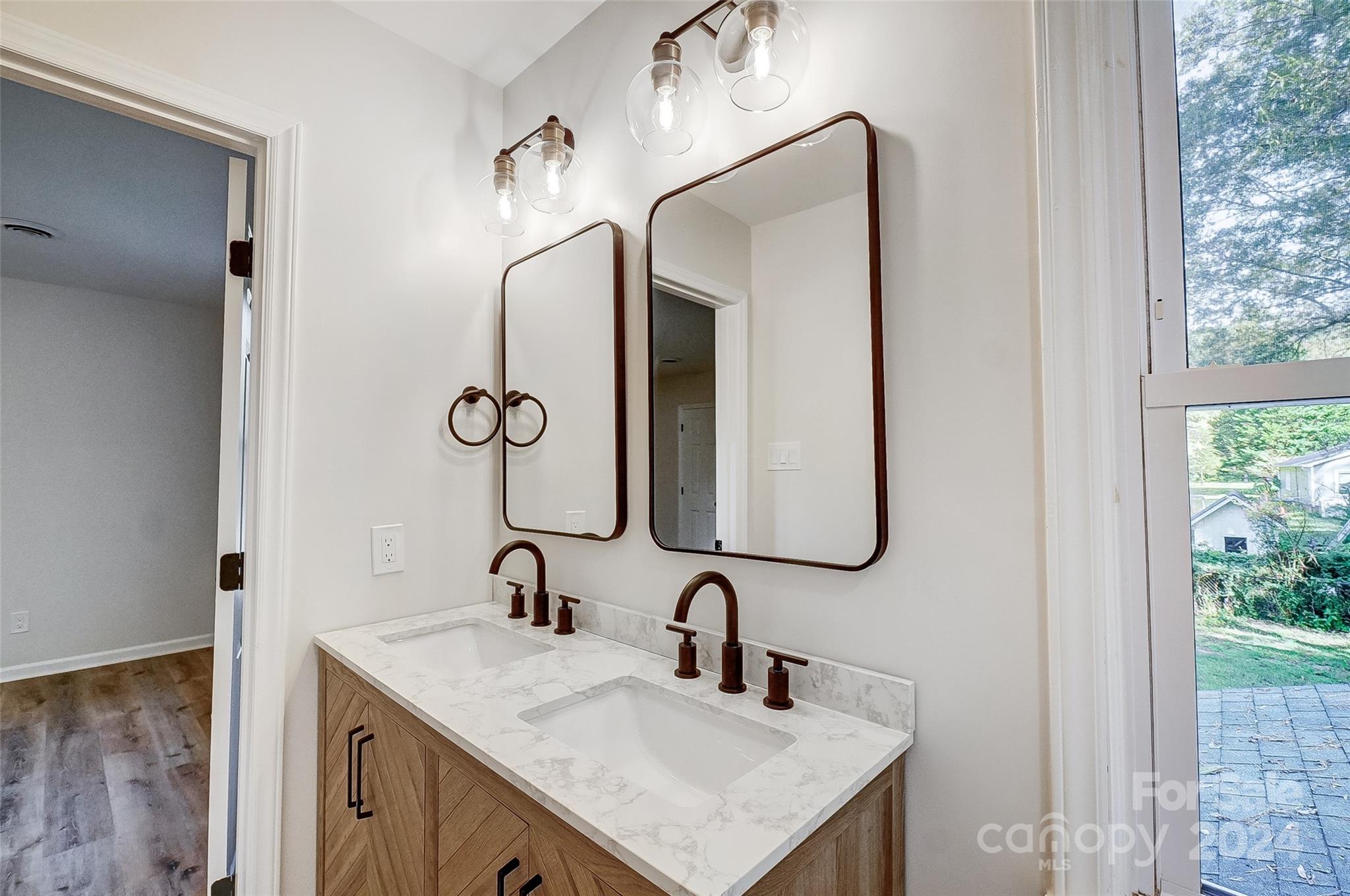 Country Oaks - Residential