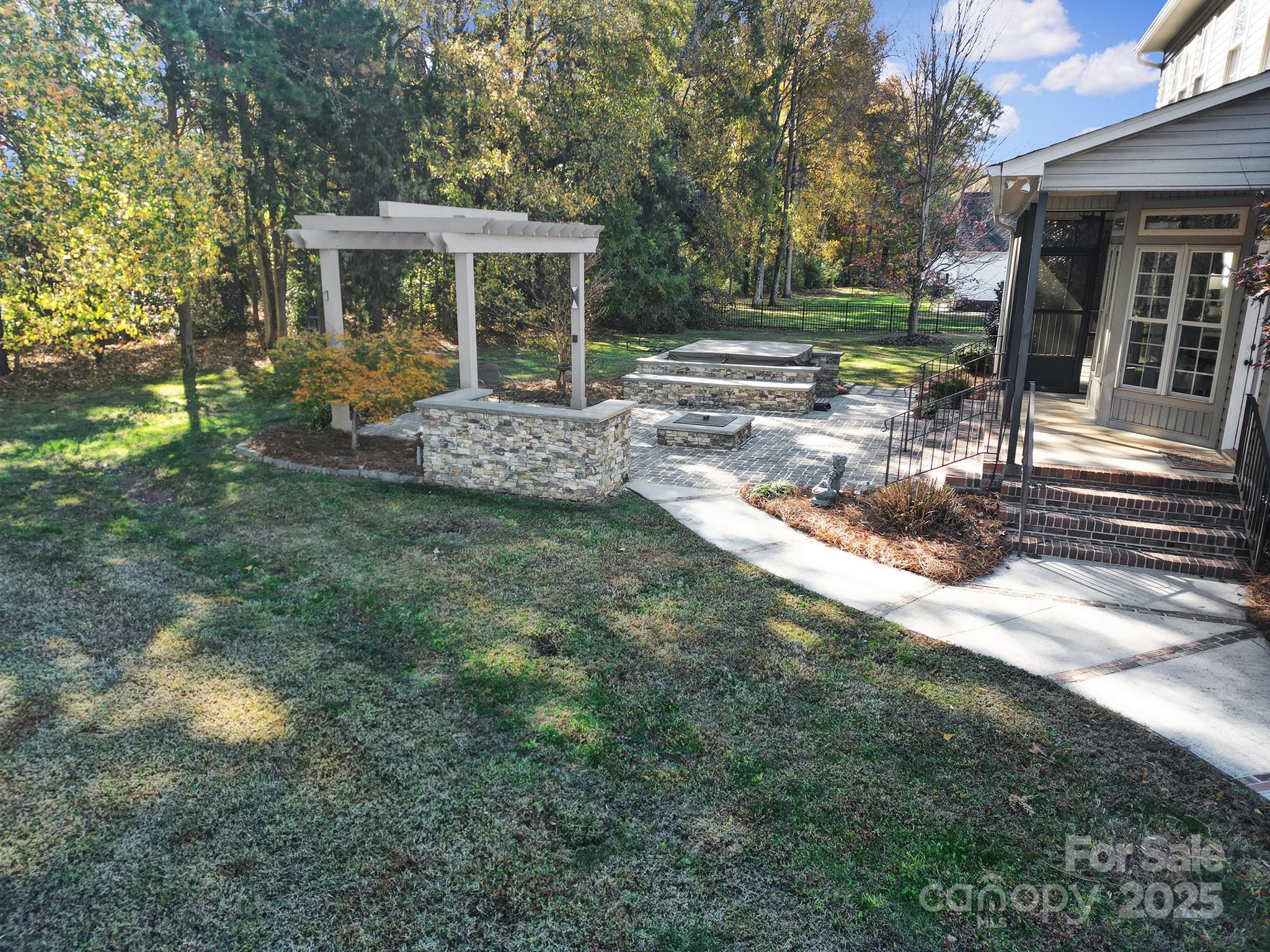 Miller Pond - Residential