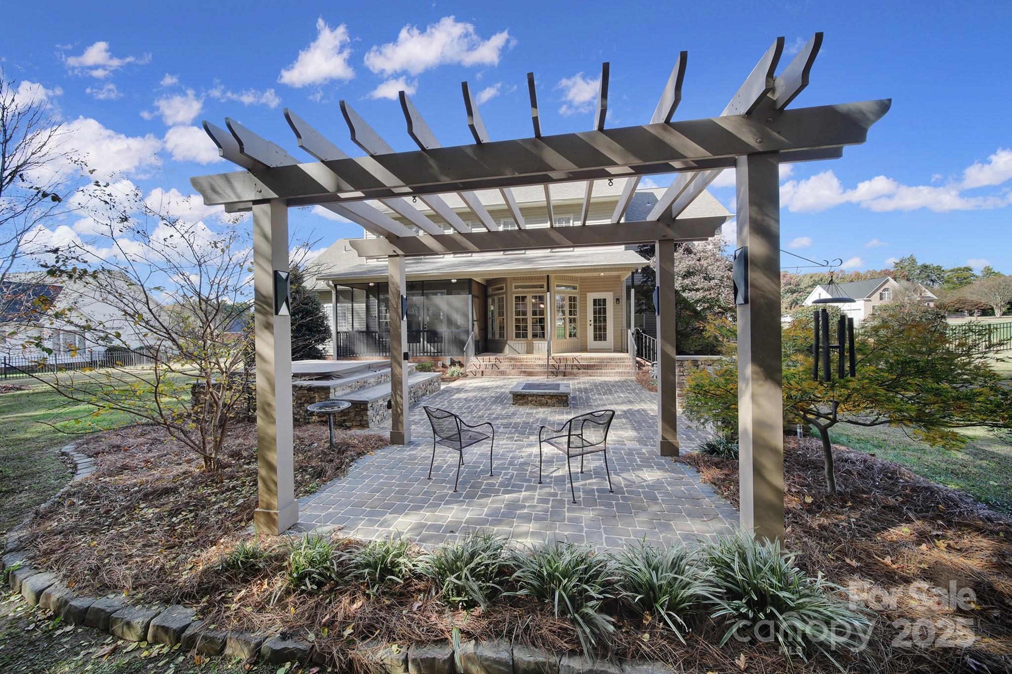 Miller Pond - Residential