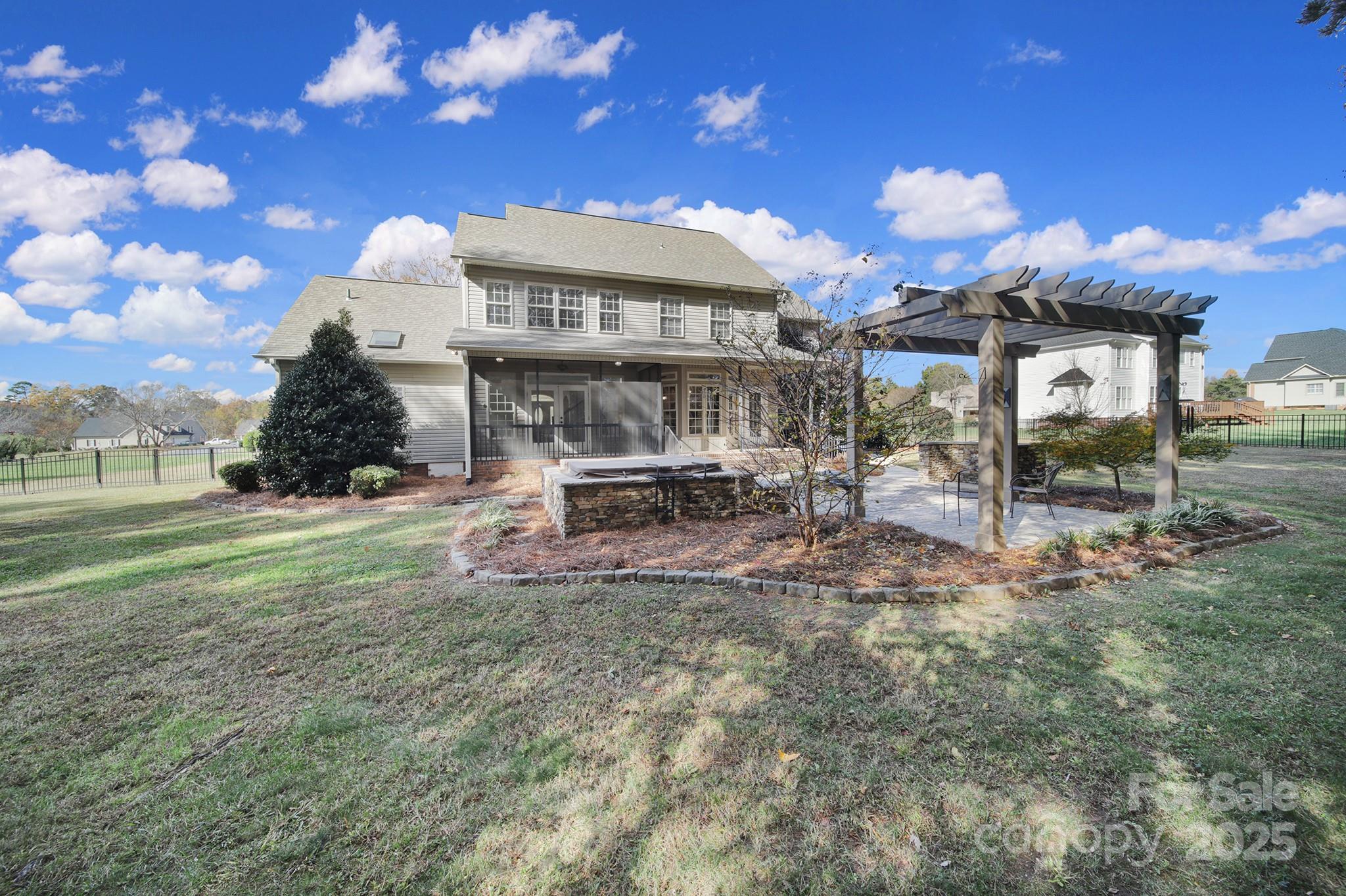 Miller Pond - Residential