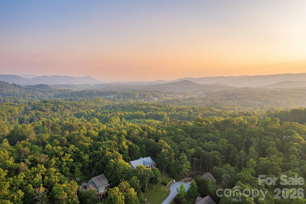 Laurel Woods - Residential