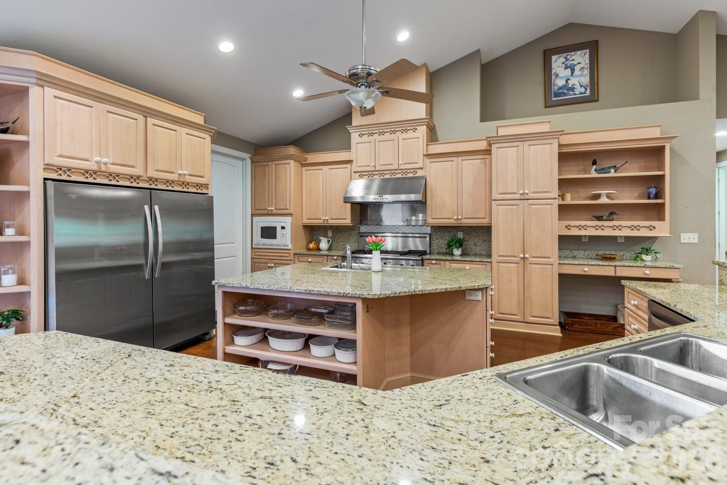 Laurel Woods - Residential