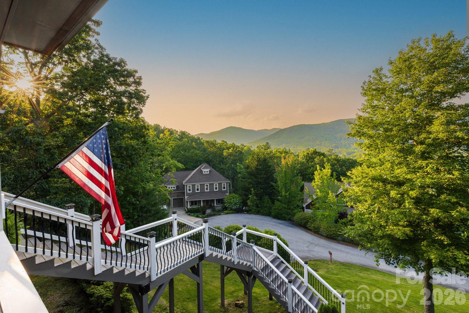 Laurel Woods - Residential