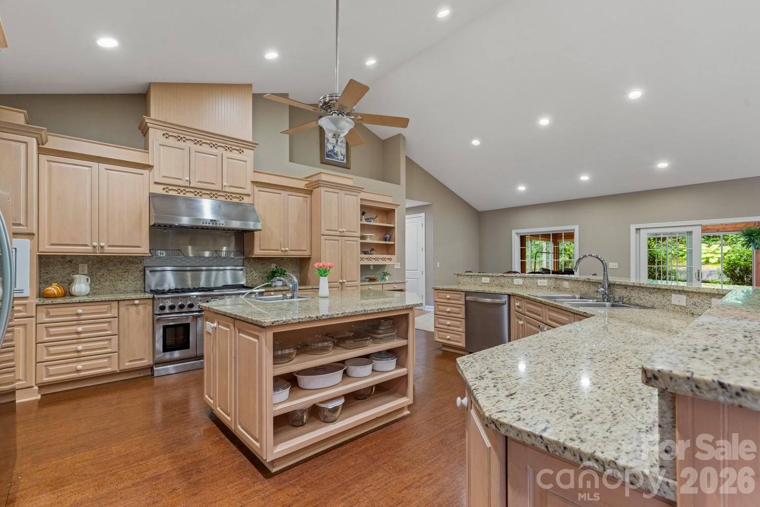 Laurel Woods - Residential