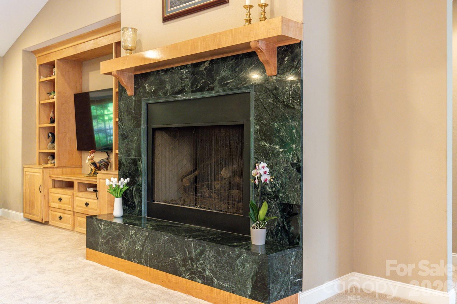 Laurel Woods - Residential