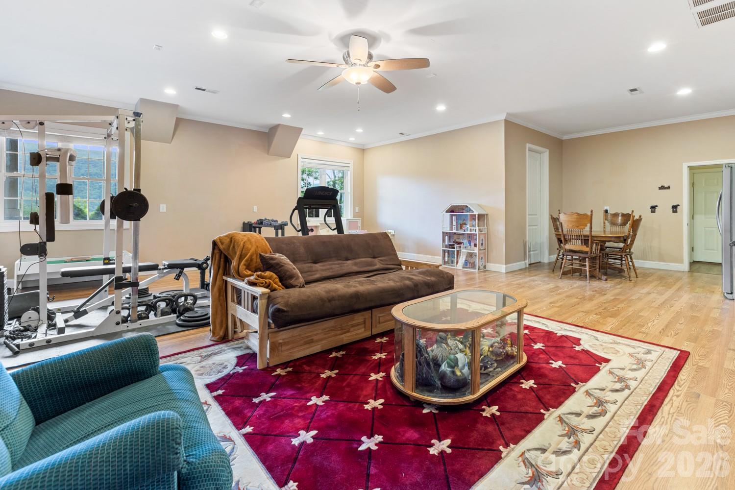 Laurel Woods - Residential