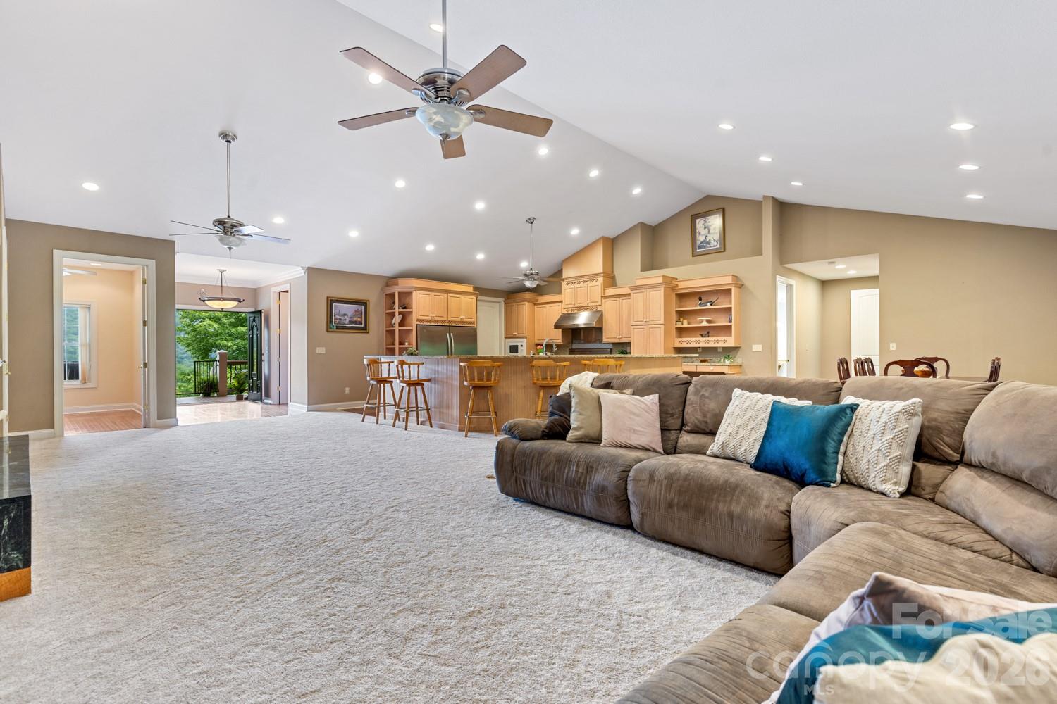 Laurel Woods - Residential