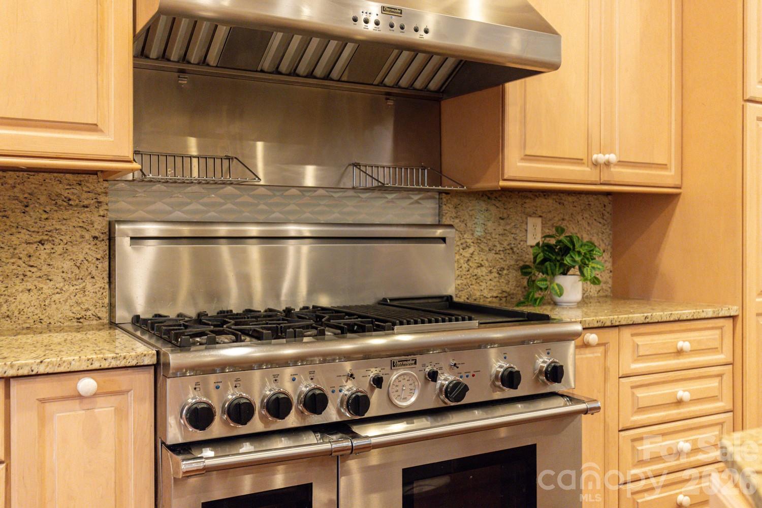 Laurel Woods - Residential