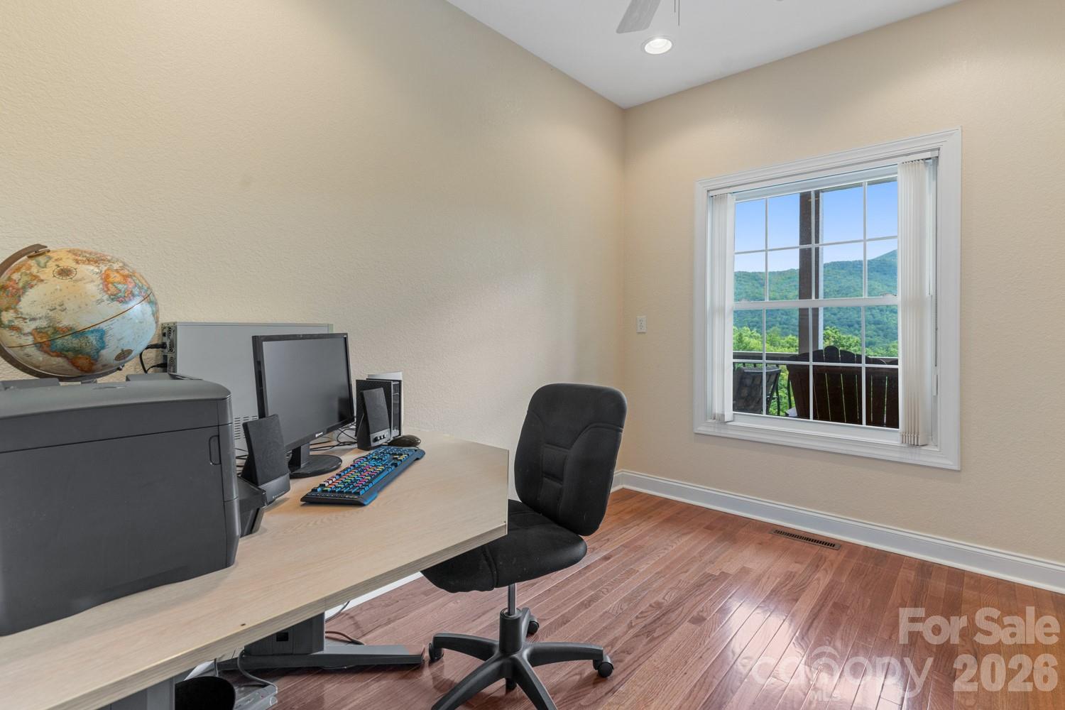 Laurel Woods - Residential