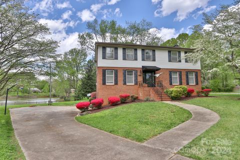 Single Family Residence in Clemmons NC 101 Nottidge Court.jpg