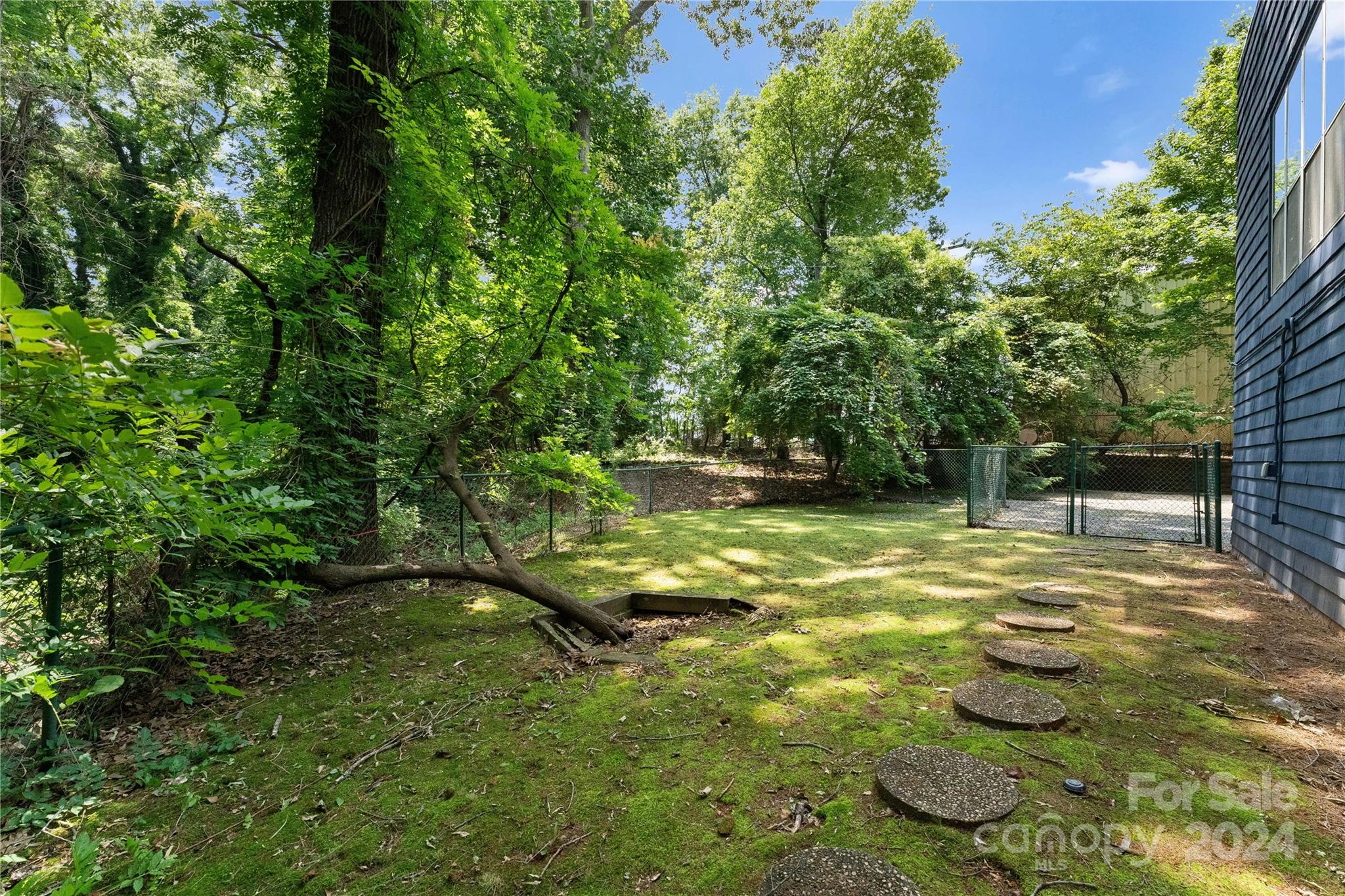 1346 Hill Road