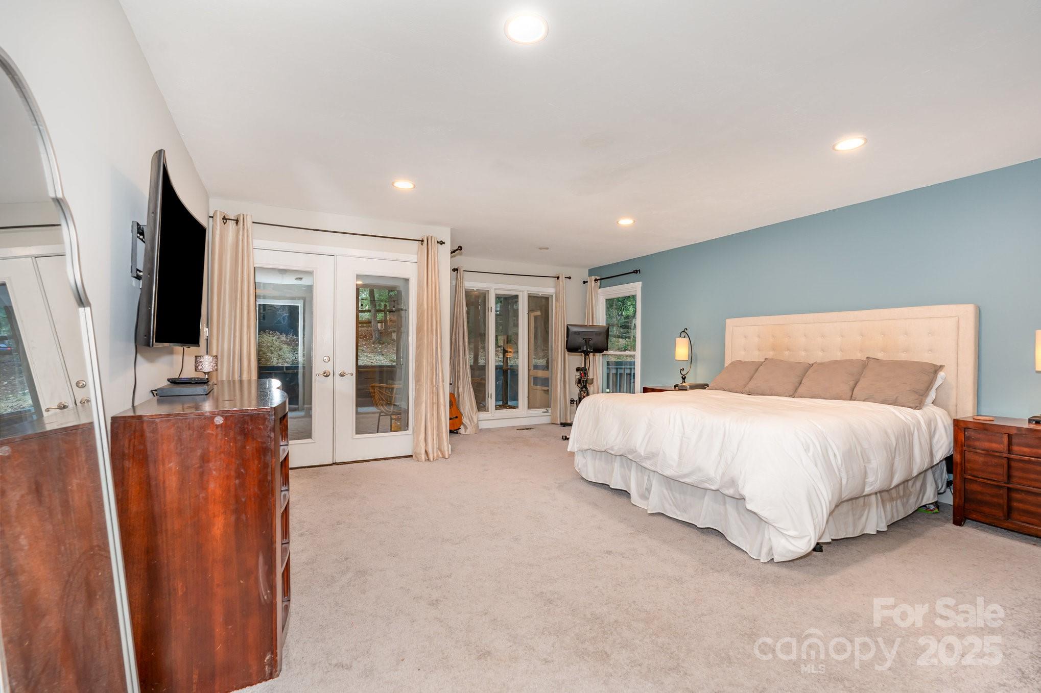 Tega Cay - Residential