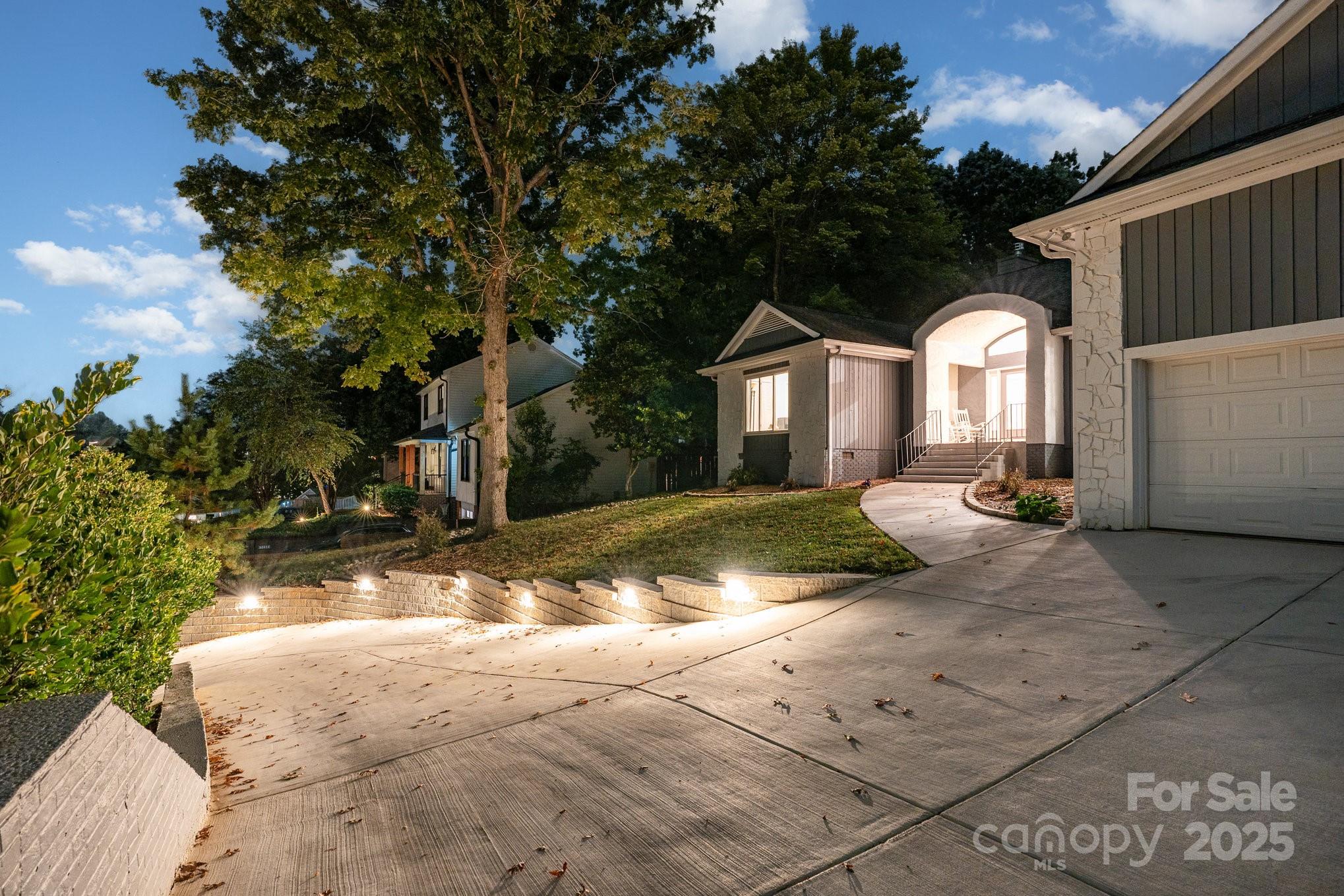 Tega Cay - Residential