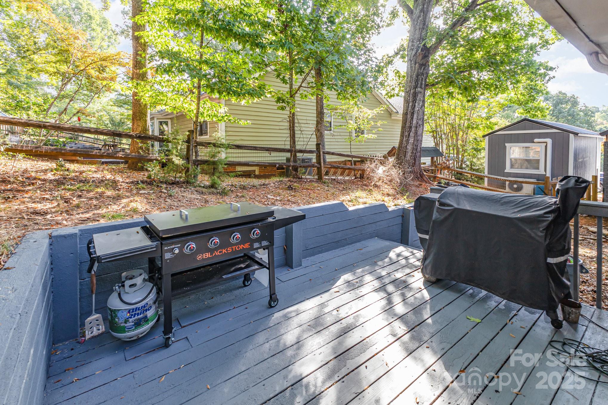 Tega Cay - Residential