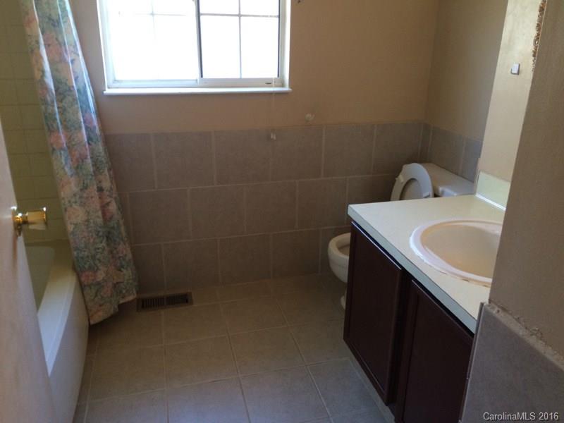 Twelve Oaks - Residential