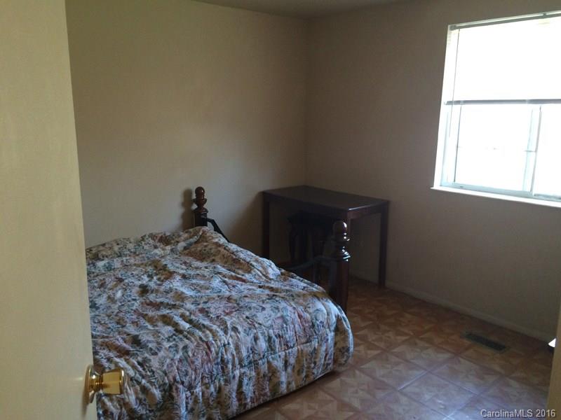 Twelve Oaks - Residential