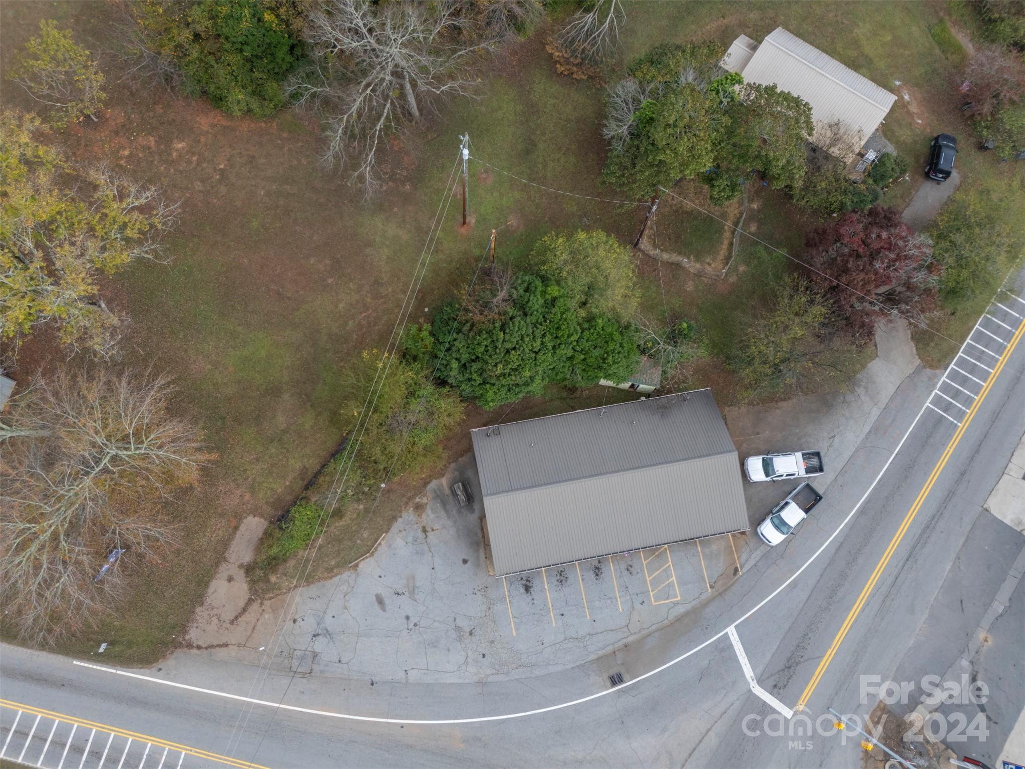 82 NC Hwy 9 None