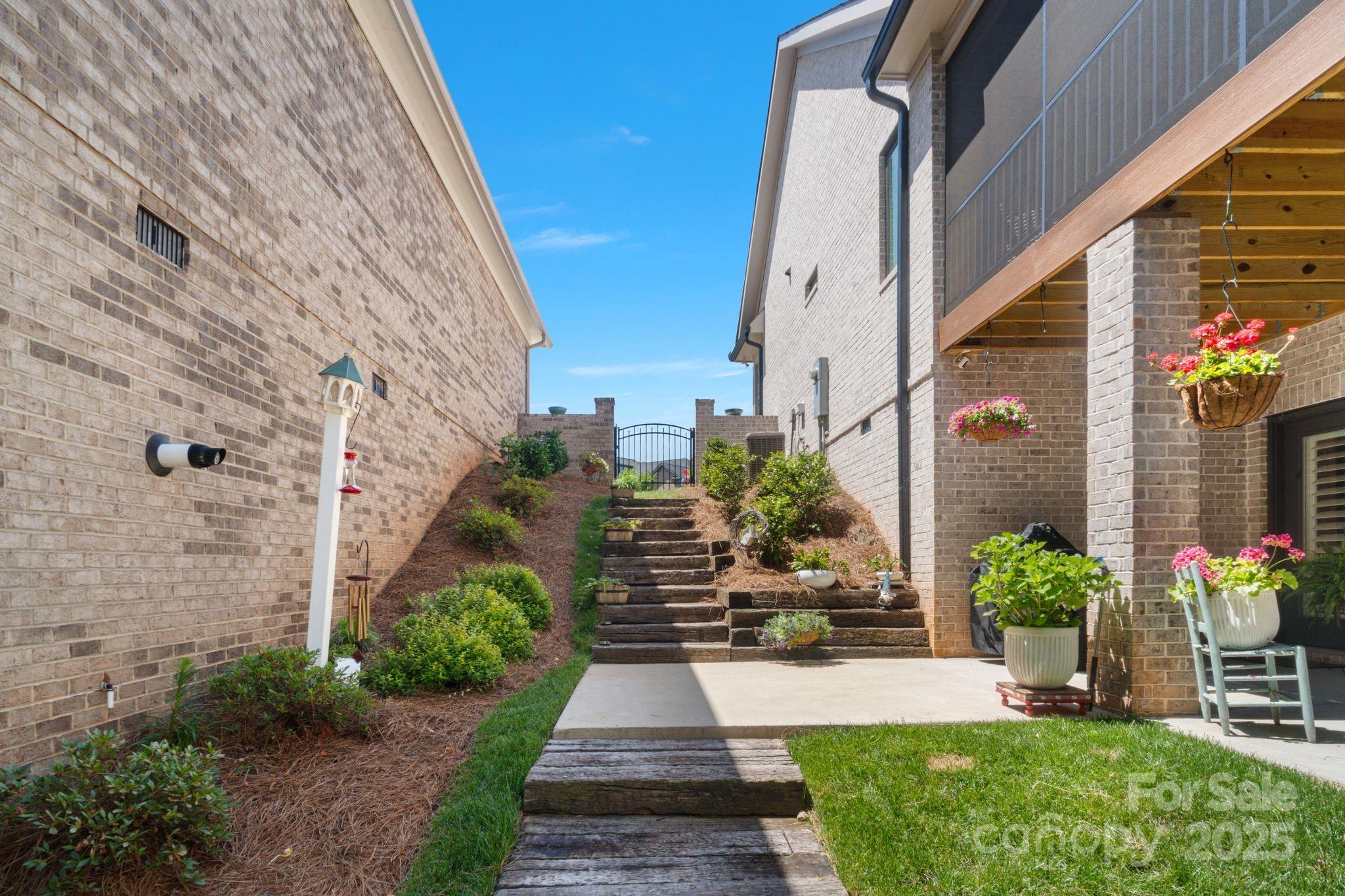 1428 Spring Ridge Lane