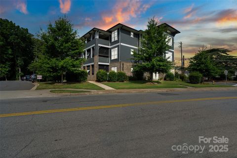 935 Mcalway Road 306 Charlotte NC 28211