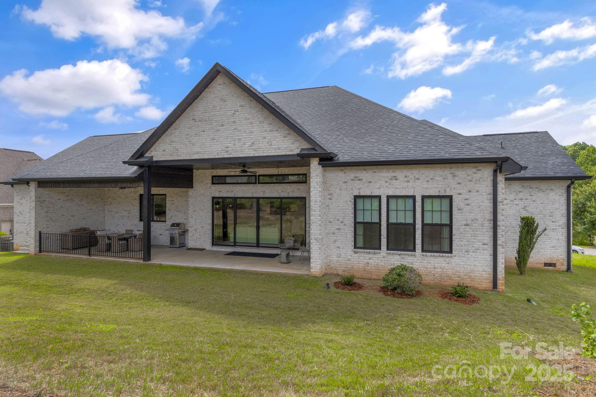 Woodfin Ridge - Residential