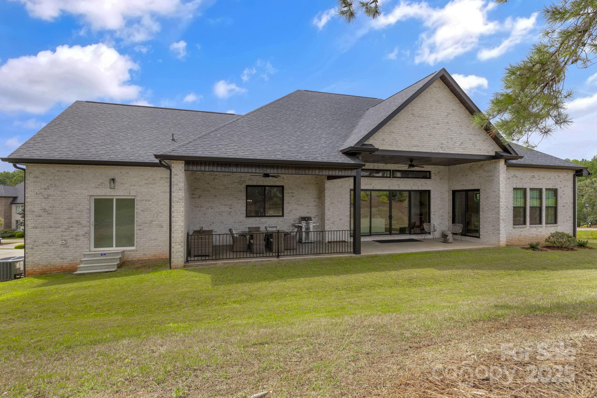 Woodfin Ridge - Residential